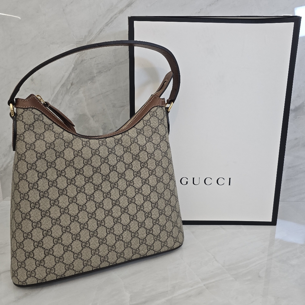 Gucci GG Supreme Beige and Brown Shoulder Bag - Picture 15 of 15